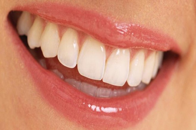 Dişlerde Renk Değişimi Neden Oluşur ve Nasıl Önlenebilir? 1